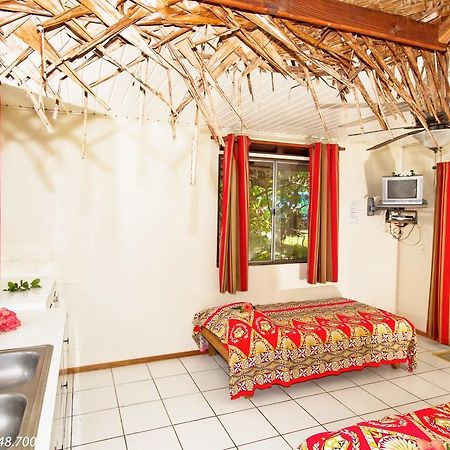 Pension Fare Maeva Huahine Exterior photo